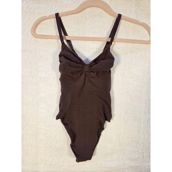 SKIMS Other - Skims Sculpting Bodysuit Brown Snap Close Shapewear Adjustable Strap Womens L/XL